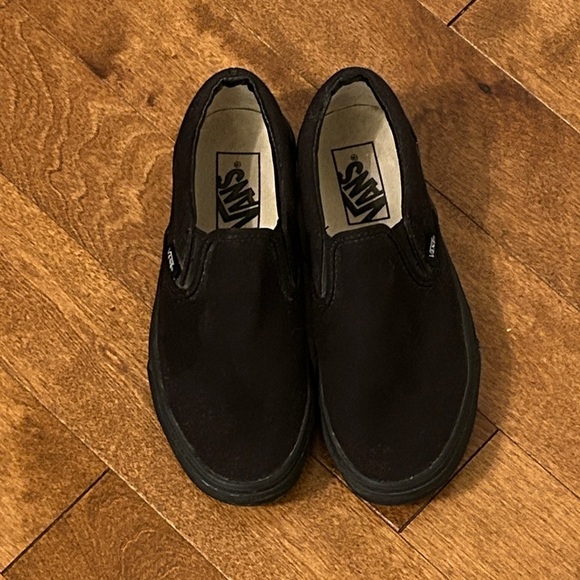 Vans Black Slip-On Shoes, women’s size 6 / EUR 36 - Picture 2 of 7